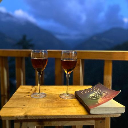 Nebula Nook Cottages Jibhi Bagian luar foto